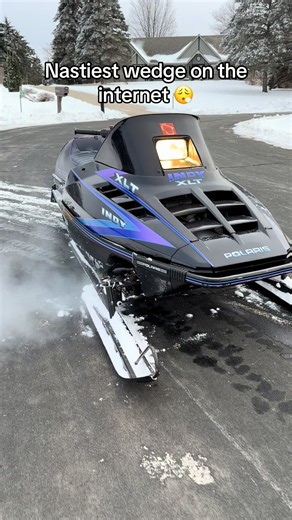 1993 Polaris Indy XLT 580 with psi mod blaster triple pipes #greasytriple #snowmobile #wedge #polaris #indy