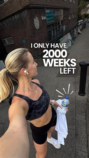 CHARLOTTE HAZELWOOD | STRENGTH & MOBILITY COACH on Instagram: "This clip hit hard, the reminder we all needed about time and how fast it moves. “2,000 weeks left” sounds dramatic… but it’s a reminder. Life isn’t waiting for you to be ready. It’s happening now. The plans you delay? They cost you more time than fear ever will. Start choosing your life instead of postponing it. What moment or experience have you been saving for later? 🎥 Credit: @phil.hadfield"