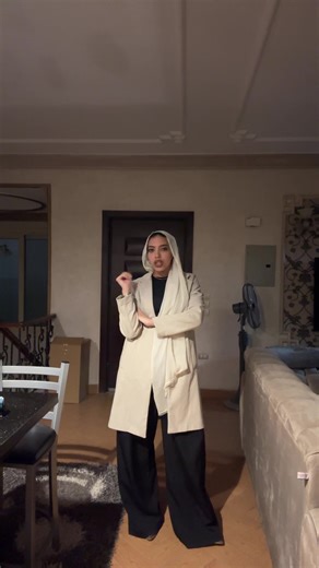 ‏Wahda mn gher el guard bta3y😝