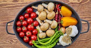 Veggies, seeds, and more: 12 best foods for prostate health (and what to avoid)