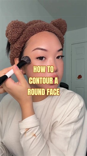 How to Contour a Round Face Step-by-Step