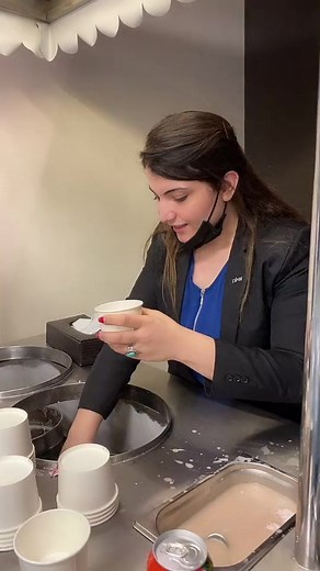 kisko ice cream chahye aajao 😂 | Ziba Gulley زیبا ګل