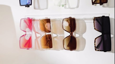 5 Pack Acrylic Sunglasses Organizer Storage Wall Mounted Eyeglasses Holder Hanging Eyewear Display Rack Hanger for Entryway Shelf (Clear)