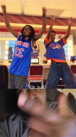 🧡💙🏀 CHEER DANCE MOVES #cheer #basketball #students #school #dance