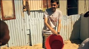 101K views · 434 reactions | Dynamo visited South Africa and performed his world famous "Fish in a bucket" magic trick. WEBSITE: https://dynamomagician.com/ INSTAGRAM: https://www.instagram.com/dynamomagician FACEBOOK: https://www.facebook.com/dynamomagician/ Twitter: https://www.twitter.com/dynamomagician/ | I am South African | Facebook