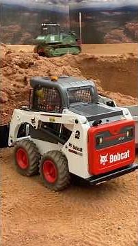 MEGA realistic RC Bobcat!! 🤩