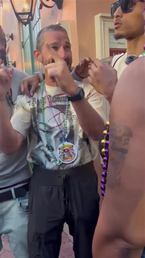 You know we had to bail our guy out 🙃 nothing like a NOLA Mardi Gras when Shia LaBeouf is in town!!!!#shialabeouf #bourbon #fyp #mardi #neworleanslouisiana