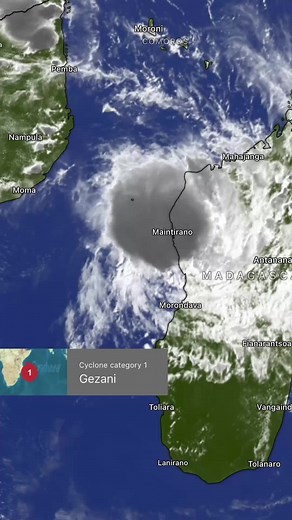 🌪️ Tropical Storm Gezani, Mozambique Channel After crossing Madagascar, Gezani has re-intensified over the Mozambique Channel. 🛰️ Satellite imagery shows a better-organized circulation and a clearly defined eye. 📍 Status (Thu, 12 Feb | 06:00 EAT) • ~350 km NE of Europa Island • Winds 95 km/h, gusts 120 km/h • Moving WSW at 24 km/h ⚠️ What’s next • Continued strengthening over warm waters • Peak intensity expected Saturday with winds up to 175 km/h, gusts 215 km/h • Could reach Intense Tropica