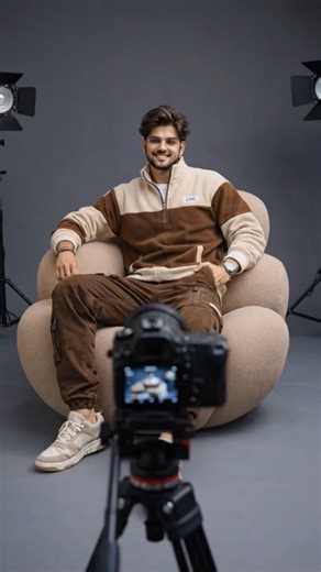 My 2nd modeling video! 2nd shorts #fashion #modeling #aesthetic #ai #modelphotography #modelinglife