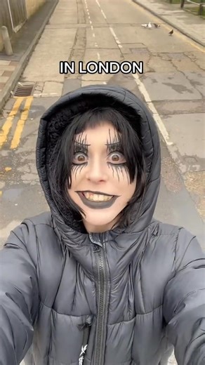 Less than 1 Week to go!! #boxing #london #gym #gothic | Barbie THREE SIX