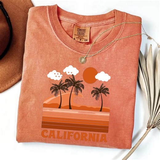 California Retro Beach Shirt, Vintage Palm Tree Tee, Summer Travel Graphic Shirt, California Vacation T-shirt - Etsy