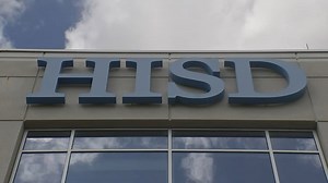 Gov. Abbott's office repeats 'personal responsibility' message after larger counties challenge order