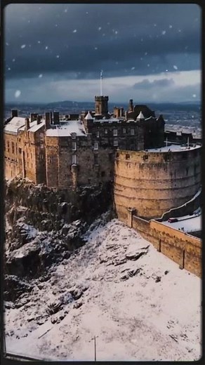 Scottish Winter Pipe Band Parade | Epic Highland Bagpipes & Drums #drumline #marchingmusic