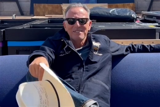Bruce Springsteen resumes his tour after suffering Peptic Ulcer Disease