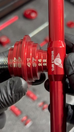 559K views · 9K reactions | This is the sign you’ve been waiting for, to service your bottom bracket . Made EASY with @wheelsmfg bottom bracket press kit  . . . . . #mtb #mtbtrail #mtbtrails #mtbfreeride #mtbdownhill #mtbservice #bearingservice #newbearings #bikes #bikelife #bikesofinstagram #bikestable #wheelsmfg #wheelsmanufacturing #notamechanic #biketools #bikerepair #timlikesbikes #asmr #asmrsounds #satisfying #satisfyingvideos #oddlysatisfying | Tim Likes Bikes | Facebook