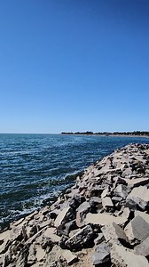 Laguna Mar Chiquita 🌊 Miramar de Ansenuza 💙 Un mar en el corazón de Córdoba 🦩 La inmensidad te espera en el lago salado más grande de Sudamérica. ¿Sabías que Mar Chiquita es tan grande que desde el espacio se ve como un pequeño mar interior, y que sus aguas tienen propiedades curativas reconocidas desde tiempos de los pueblos originarios? Un espectáculo natural único en el mundo. ✨ #cordobaargentina #córdoba #DescubreArgentina #ViajamosJuntos #fblifestyle | Descubre Argentina
