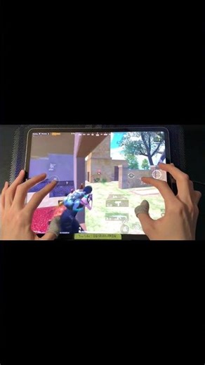 KING 6finger HANDCAM iPad Pro 12.9 120FPS | Solo vs Squad - PUBG MOBILE