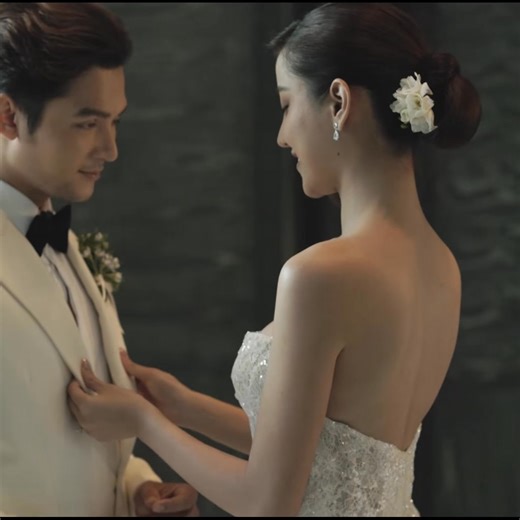 Discover our dramatic spaces, offering endless possibilities, along with exclusive showcases from world-renowned luxury brands, from high-fashion houses to fine jewellers—available only at Four Seasons. | Four Seasons Hotel Bangkok | Facebook