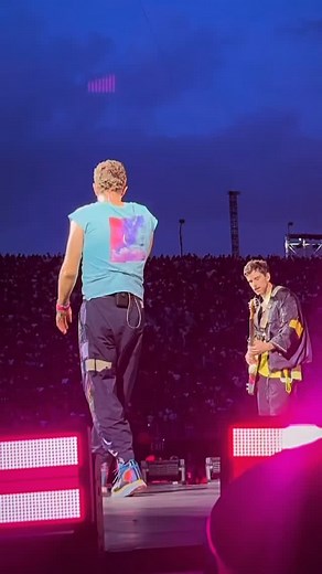 Hymn for the Weekend #coldplaytoronto #coldplay #musicofthespheresworldtour #coldplayconcert | Coldplay Arg