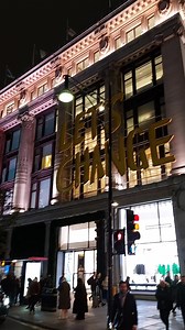 Le luci di Natale di Oxford Street e South Molton Street sono accese! ✨😍 Il periodo natalizio a Londra è ufficialmente iniziato 😄 | Meraviglie di Londra