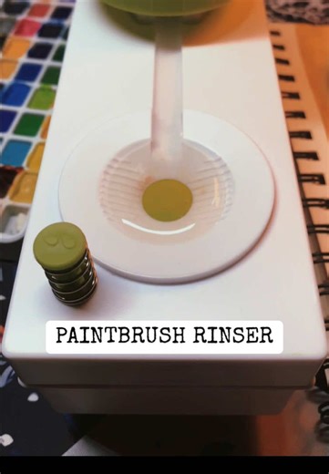 How to Use a Paintbrush Rinser for Watercolor Painting