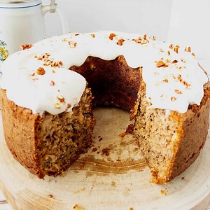 The Hummingbird Cake Recipe: Easy Foolproof Method - Veena Azmanov Kitchen