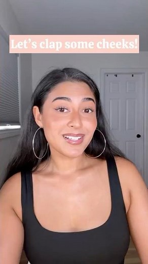 Clapping cheeks on the internet never looked better 🤭🤣 #makeup #makeupshorts