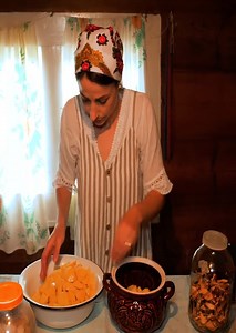796K views · 6.9K reactions | LIFE IN A REMOTE VILLAGE! Cooking dinner in a wood burning oven #Cooking #Food #Delicious #cooking #village #relax #MountainHome #FamilyConflict #IntenseDrama #survival #strongwoman #mountainwoman #woman | Life And Foods | Facebook