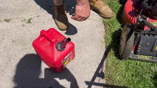 Watch Midwest Can 2310 Quick-Flow Gas Can - 2 Gallon Review on Amazon Live