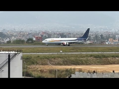 WOW! SpiceJet’s Stunning Landing at Nepal’s Kathmandu Airport | Must Watch in 4K 🔥 ✈️🇳🇵 #aviation 💚