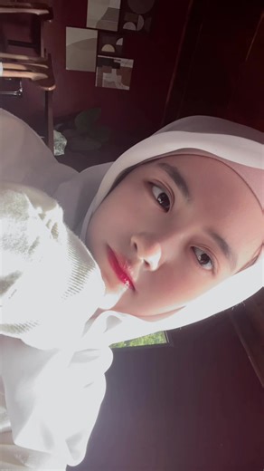 Elegant Style with White Hijab: A Timeless Look
