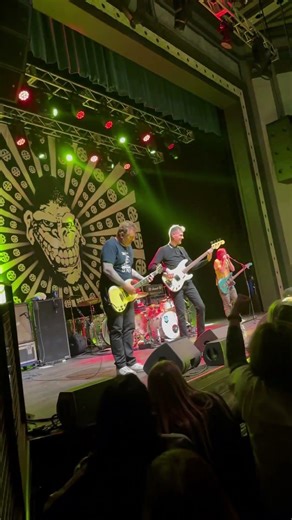 Gorilla Biscuits live at Roxian Theatre