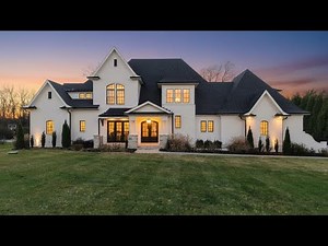 TOUR A $2.7M TRANSITIONAL STYLE LUXURY HOME ON 1.15 ACRES IN TENNESSEE