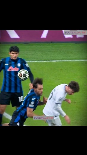 Funniest Football Moments😂#FunnyFootball #FootballComedy #EpicFails #GoalkeeperFails #PlayerReactions #FootballHumor #SoccerLaughs #FootballMoments #ComedyOnThePitch | Football90 HD