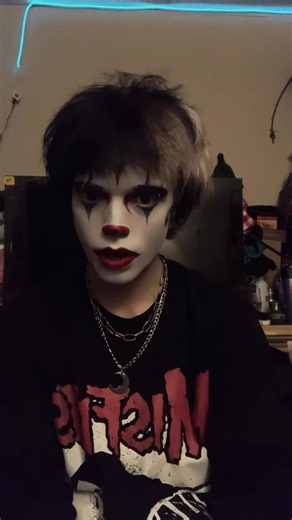 Clownboy Facepaint Ideas: Alt Clown Makeup & Obsession Tips