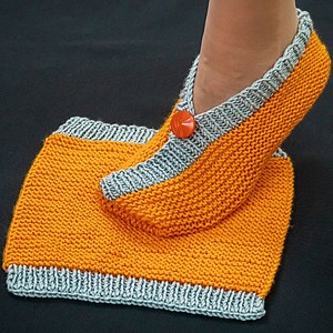 87K views · 556 reactions | Cipici pe spițe de tricotat - model simplu, fără cusătură pe talpă! | Miarti - Crosetat si Tricotat | Facebook