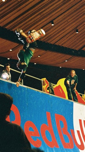 20 years ago, @tonyhawk got radical on a halfpipe in one of Wellington’s favourite venues 🛹 The Vodafone X Air event in 2005 was massive, with up to 80,000 attendees over Wellington Anniversary weekend. Accompanying the biggest names in action sports to the capital was skating legend Tony Hawk. A massive @redbull halfpipe was shipped from Austria especially for the event, and constructed inside the Michael Fowler Centre for a vertical skateboarding display. Do you remember this? 📸 Photos by @d