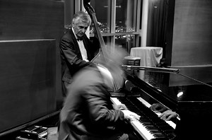 ピアノ講師が選ぶおすすめのジャズピアニスト10人をおすすめのジャズピアノの名曲・名盤とともにご紹介 - VOKKA - ヴォッカ -