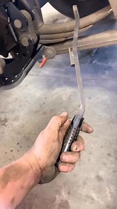 It took me a minute to get used to that fancy brake spring tool. But I think I like it 😂😂 #dirtyhandscleanmoney #brakejob #mechanic #technician #fleettechmedia #the44companies #logtrailer #logging #heavyequipment #mechanictips #newtool #brakejob | Pete Crosby