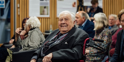 Remembering Honorary and Emeritus Fellow Canon Vincent Strudwick (1932-2025) - Kellogg College
