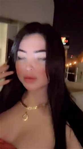 ‏في عيونك كلام 🤍