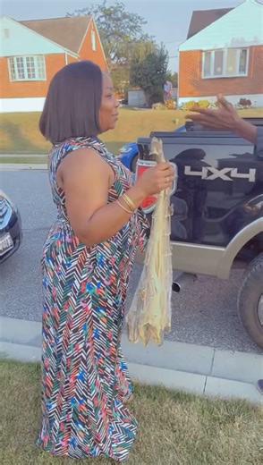 Ekene Umenwa daily’s follow up on her YouTube page See the first visitors who came to see baby ❤️❤️❤️ Stella Agunenye Aloka love you ❤️❤️❤️❤️ | Ekene Umenwa