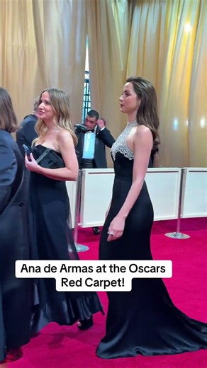 Ana de Armas Stunning at the Oscars