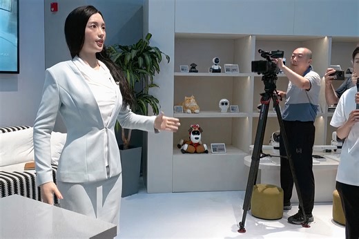 Beijing’s Robot Mall Gives Us a Glimpse into the Future of Retail and Robotics