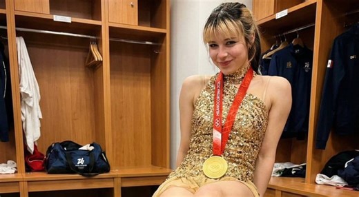 The Entire Internet Is Tripping Out Over Viral Photo Of Alysa Liu Showing Off Her Feet