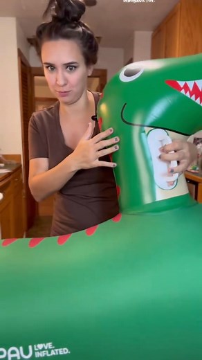 🎄Christmas Carnival Sale — up to 49% off! 🦖 The dinosaur hopper ball lets kids become "bouncing pros," jumping freely indoors or outdoors. Rounded design and safe materials provide fun while reducing screen time ✨, boosting energy ⚡, and improving balance 🧘! | Augmentbe