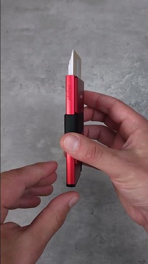 Unboxing the limited edition ‪@OfficialFlagrant‬ x Ekster Wallet