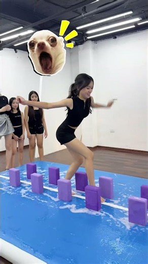 Catwalk through slippery floor with kid models #bybacademy #thanhhuyennguyen #daotaonguoimau #5g