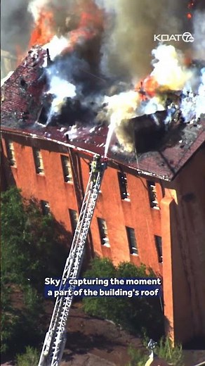 VIDEO: Roof collapses on abandoned school in Santa Fe #fire #news #santafe