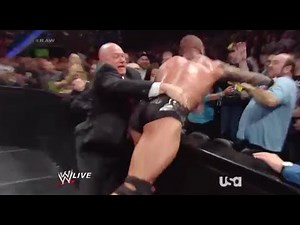 WWE Raw 1/13/14 Randy Orton Knocks Out Fan (John Cenas DAD) Live Commentary